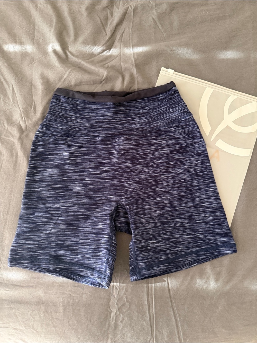 P’tula - The Halo Short 6” - Picture 2 of 4